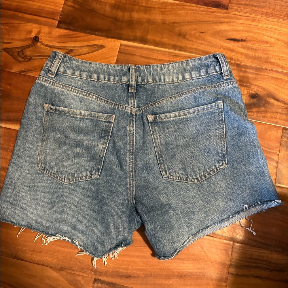 Garage Distressed Denim Women‎ Shorts 03 26 (0802) - Picture 2 of 3
